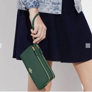 NWT - COACH Double Zip Wallet - Refined Pebble Leather - C5610 Dark Pine